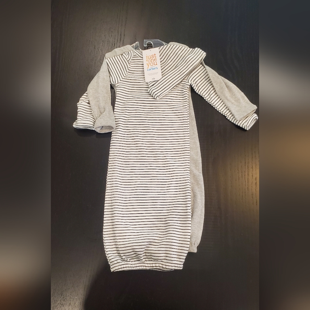 Carter's newborn gowns